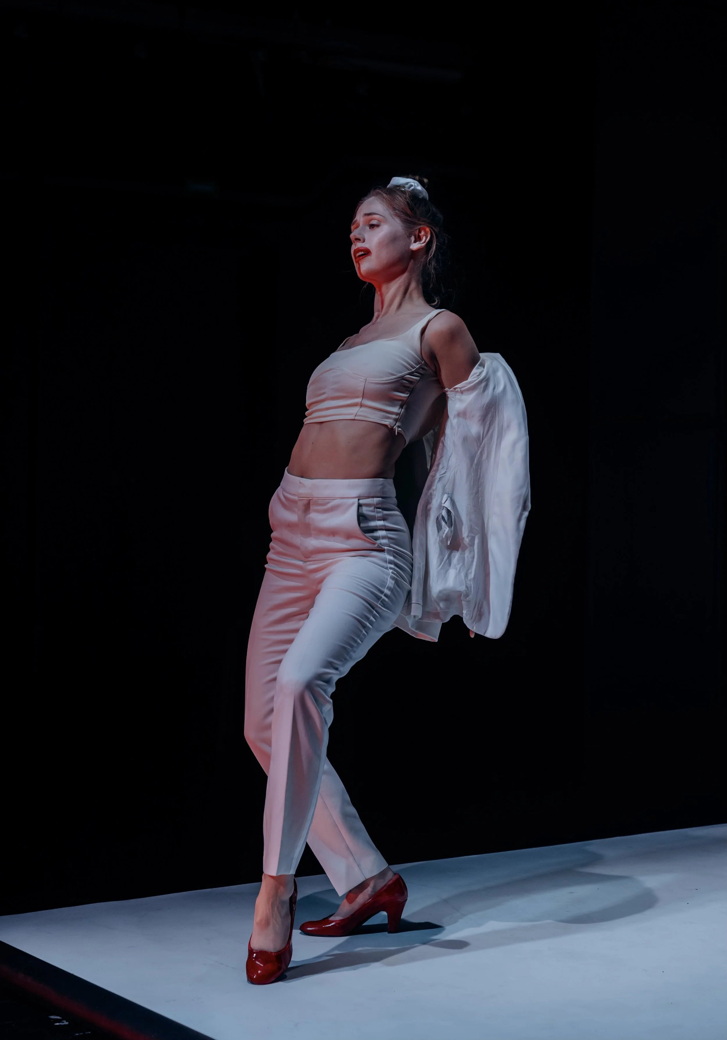 Xotinim o‘nta xo‘roz emadi